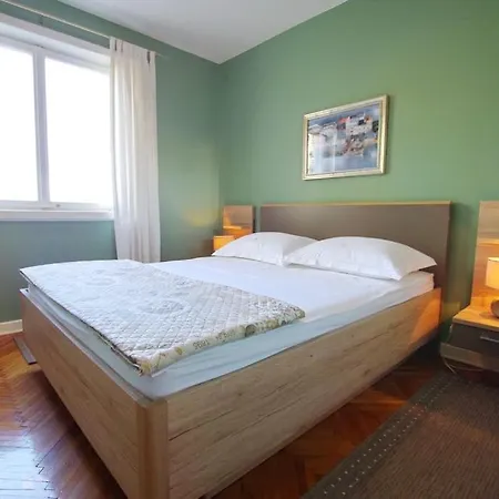 With Wifi - 13850 Apartment *